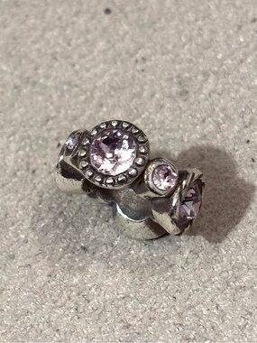 🆕 Brighton Halo Stargazer bead in Alexandrite Round pale pinkish-purple crystals